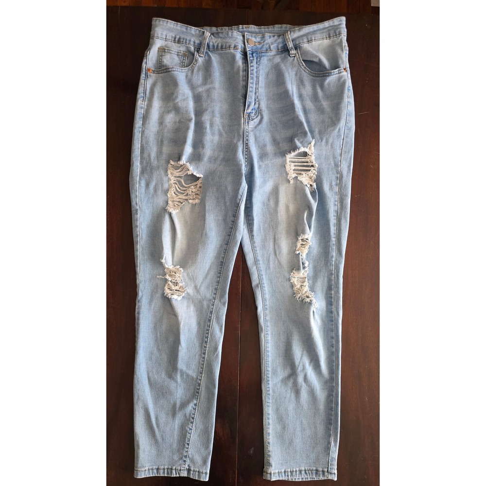 SHEIN Curve 2XL Light Wash Distressed High Rise Tapered Leg Jeans Blue Womens